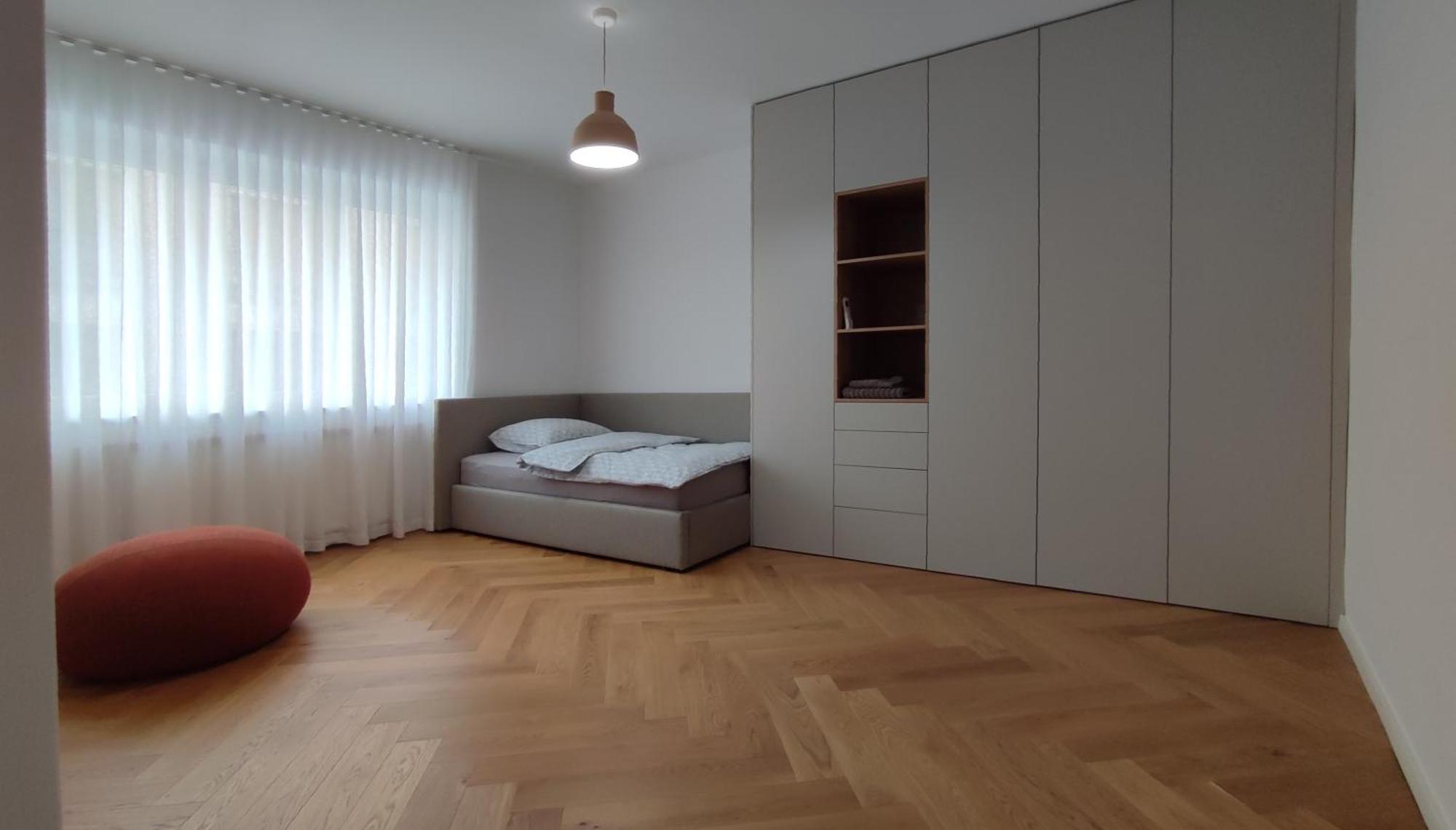 Bratislava Oldtown Apartment 130M2 ,60M2 Terrace And 2 Bathrooms Bagian luar foto